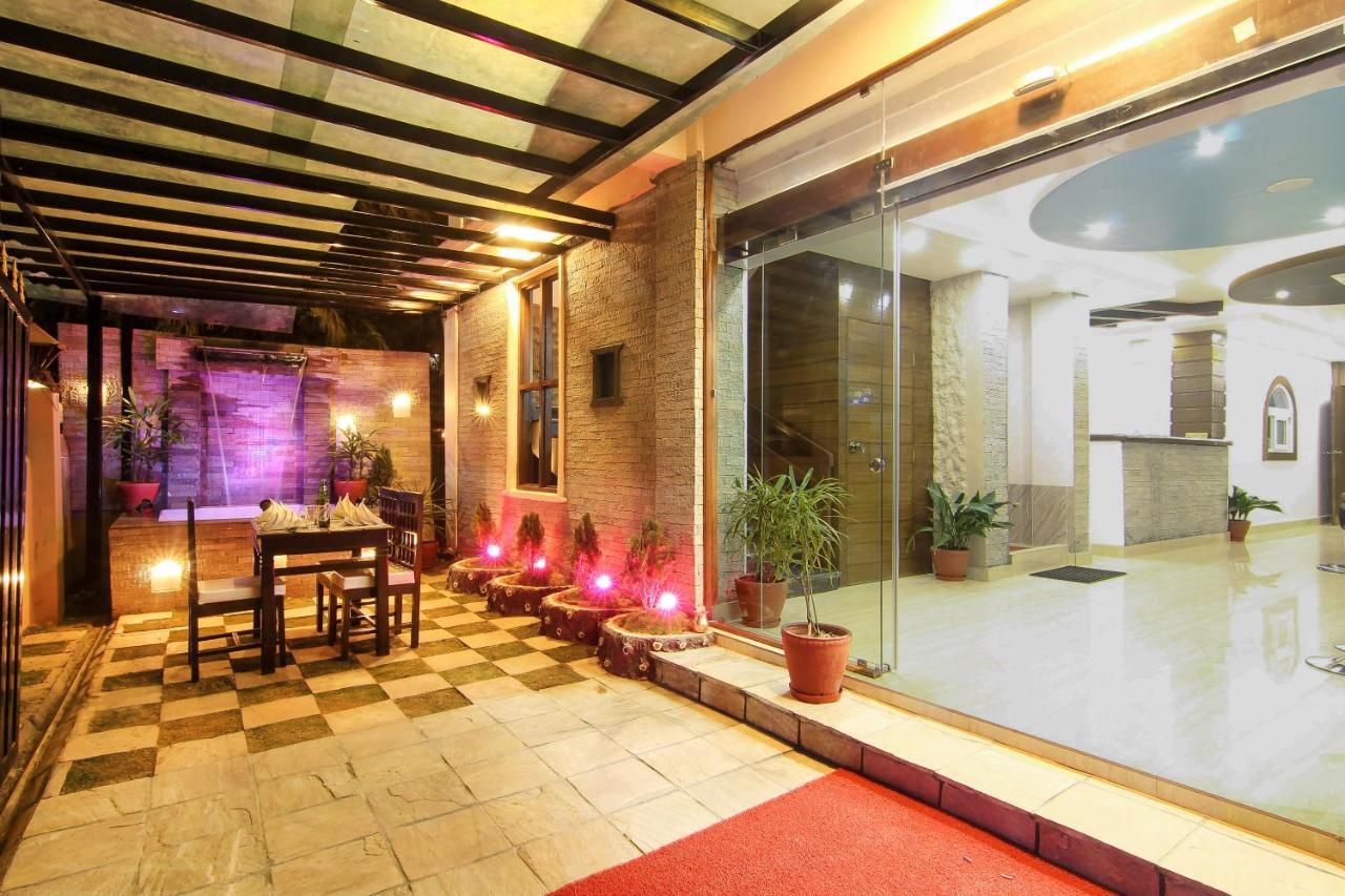 Hotel Lakeside Pvt. Ltd. بوكْرا المظهر الخارجي الصورة