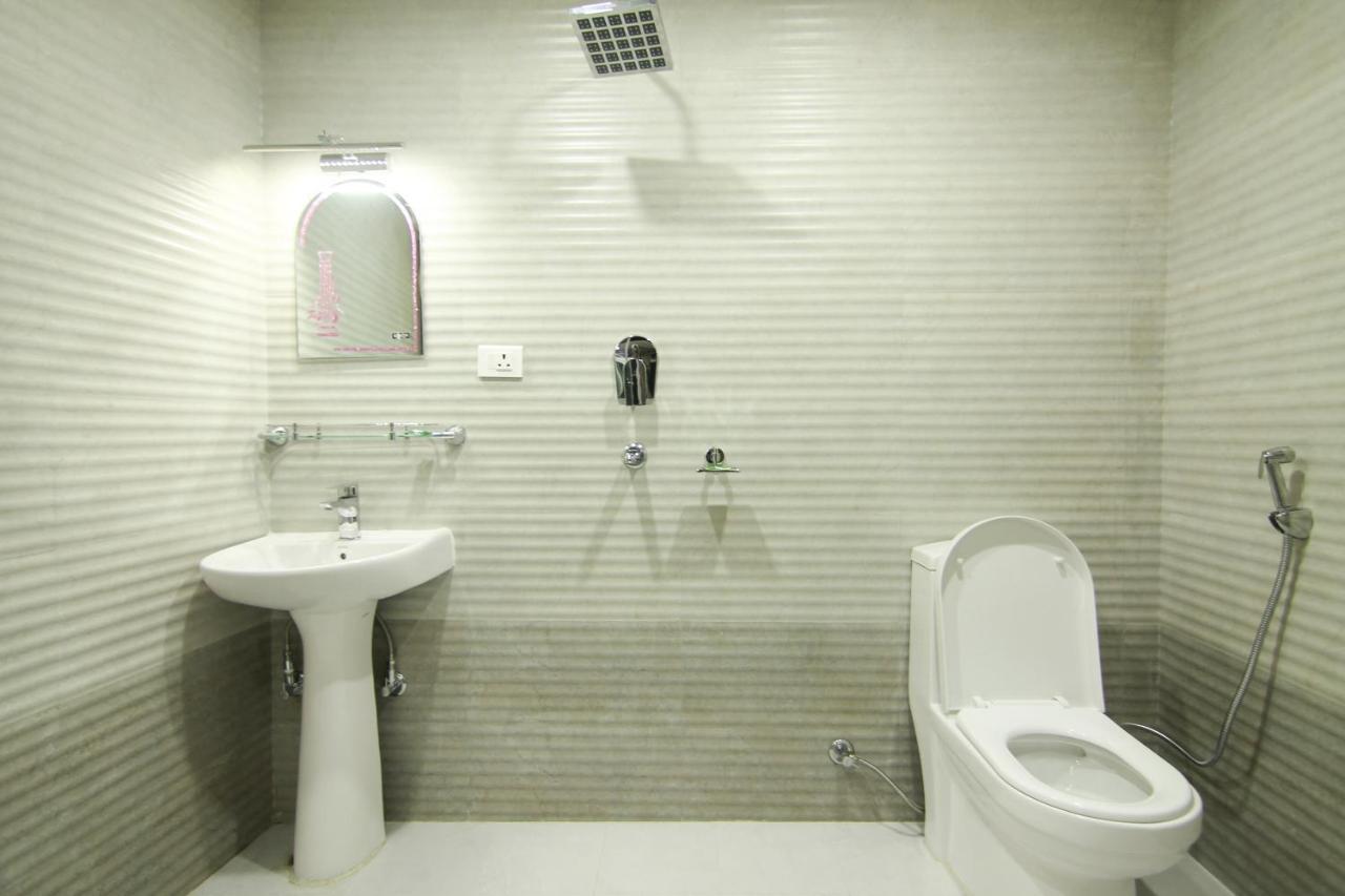 Hotel Lakeside Pvt. Ltd. بوكْرا المظهر الخارجي الصورة