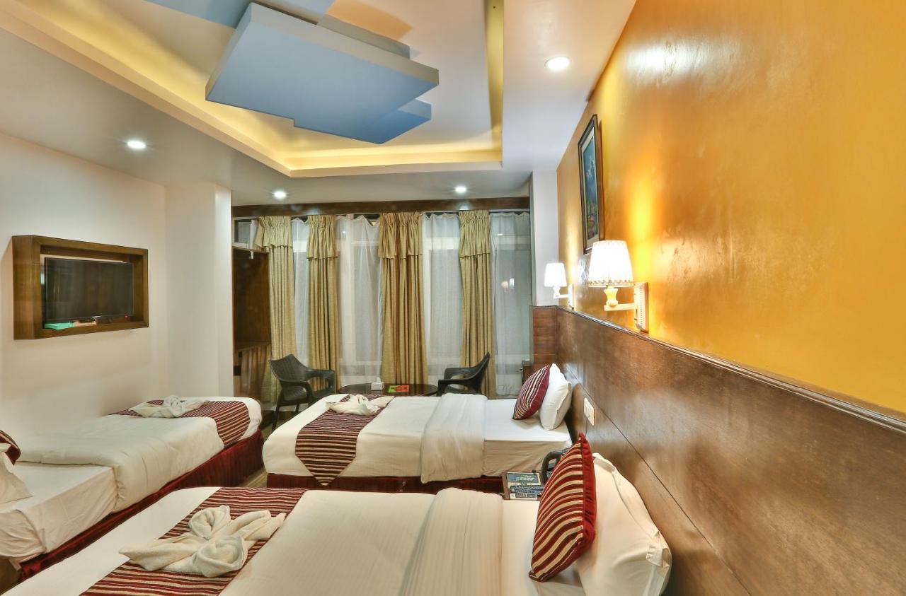 Hotel Lakeside Pvt. Ltd. بوكْرا المظهر الخارجي الصورة