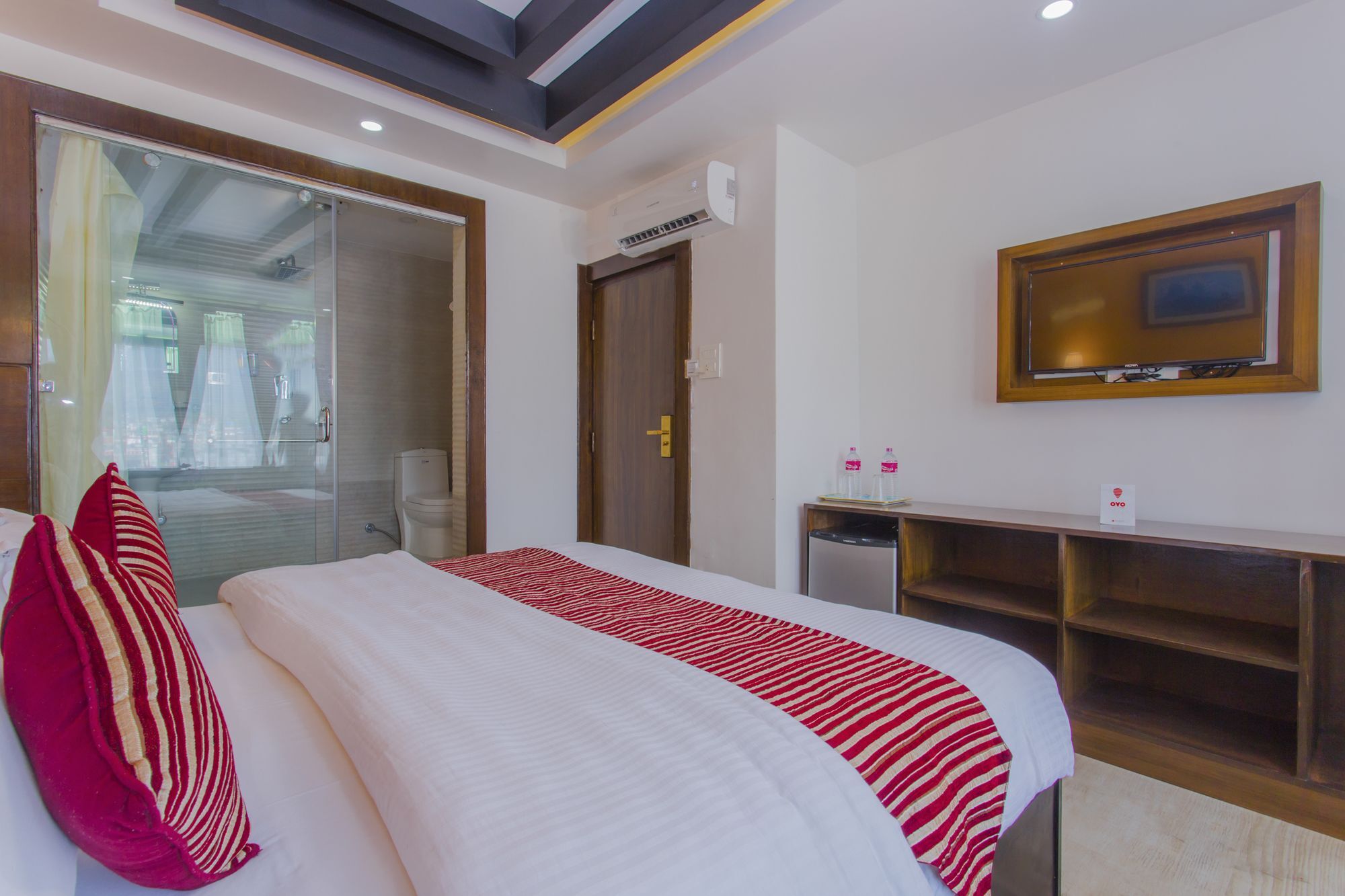 Hotel Lakeside Pvt. Ltd. بوكْرا المظهر الخارجي الصورة